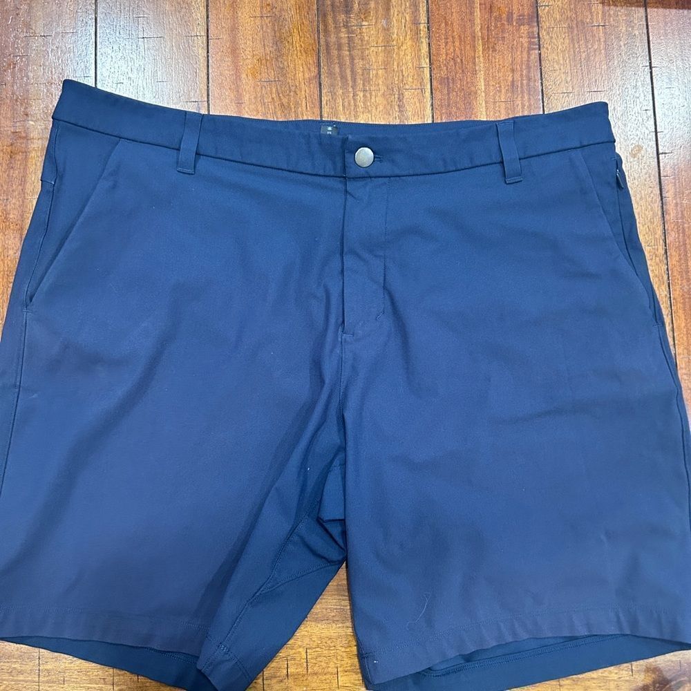 Commission Short Classic 9”